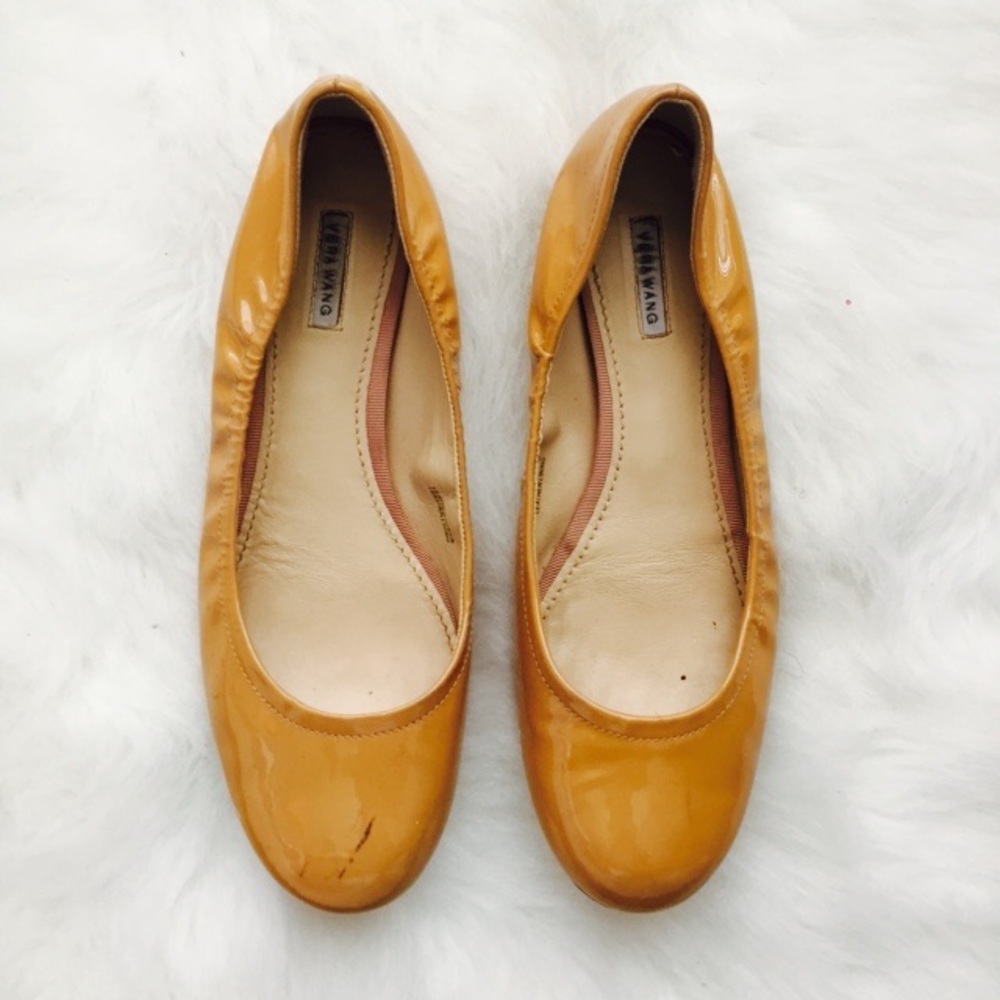VERA WANG Lillian Patent Leather Ballet Flats Sz 8